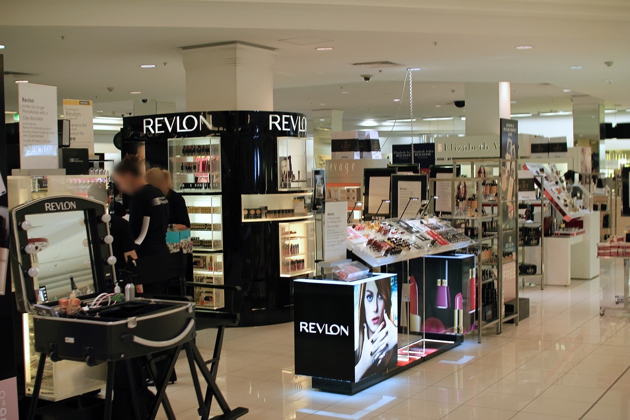 Shop-in-Shop-Counter im Kaufhaus – fachgerecht montiert